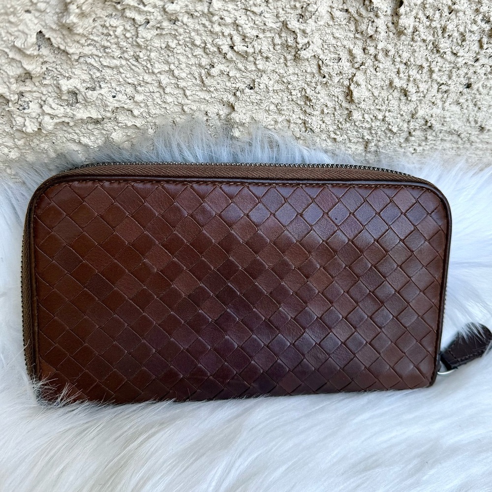 Bottega Veneta zip around  wallet
